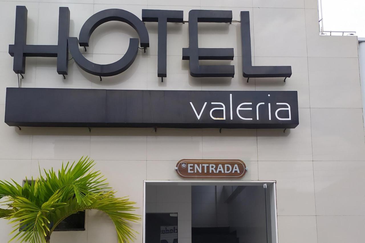 Oyo Hotel Valeria ซัลวาดอร์ ภายนอก รูปภาพ